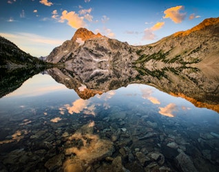 sawtooth-lake-1_Shutterstock.jpeg